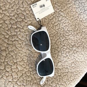 Wayfarer sunglasses
